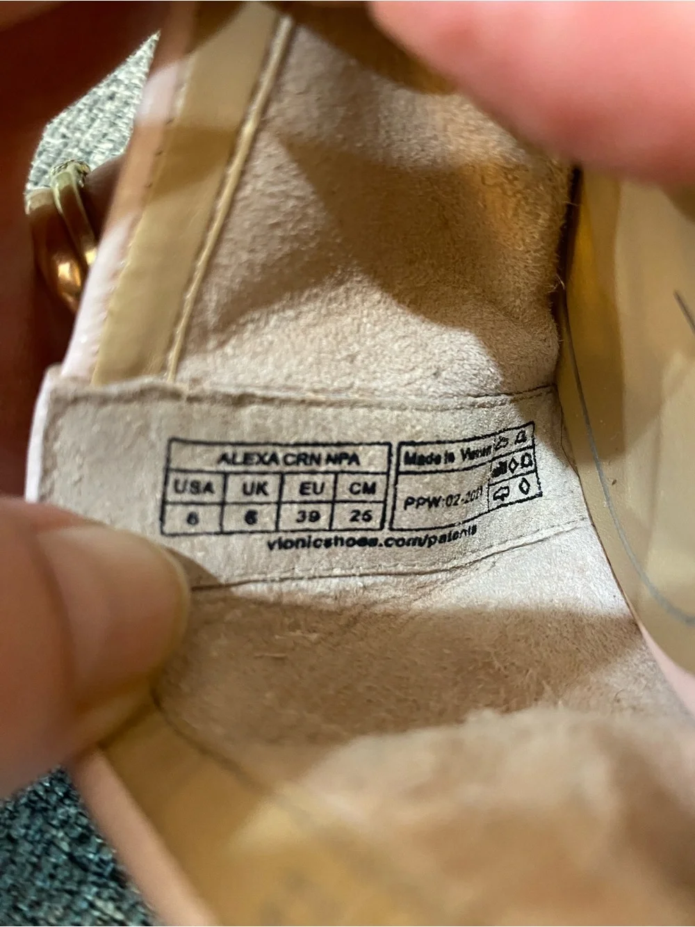 Vionic soft pale
